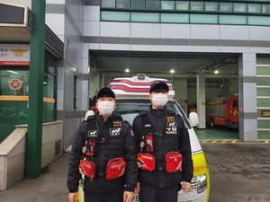 청도소방서 119구급대원들, 심정지 작업자 생명 구해