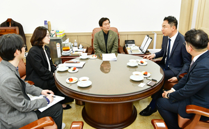 정지영 현대百 사장 “경산현대프리미엄아웃렛 2028년 개점”