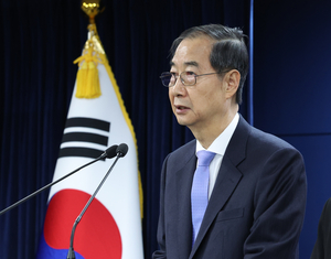 ‘비상계엄’ 적법성 판단없이…헌재, 韓탄핵 기각