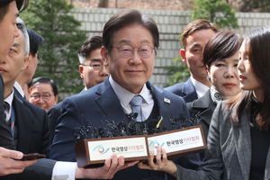 [속보] 이재명 선거법 항소심 무죄…1심 판단 뒤집혀