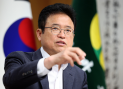 ‘대선 출마’vs ‘산불 대응’ 기로에선 이철우 경북도지사