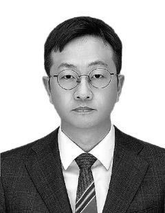 [월요메일] 잔인한 4월, 위버맨쉬를 기다리며