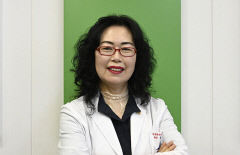 정명희소아청소년과의원 정명희 원장, 공공의료·해외봉사…33년 아이들 곁 지킨 따뜻한 마음