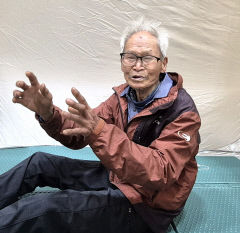 텃밭서 火魔 피해 1시간 산속 헤맨 90대 등 대피소서 밤새 뜬눈
