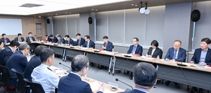 김정기 대구시장 권한대행, 첫 간부회의 주재