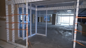 “병상은 줄여라” 정부 방침에…중환자실 짓는 대구 병원 ‘혼란’