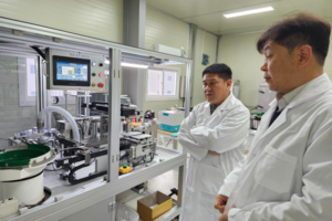 [경북기획] 경산시 視기능 보조기기 산업 육성… 미래성장동력 키운다