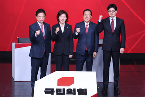 홍준표 “키도 큰데 왜 키높이?” 한동훈 “청년 아니신 듯”