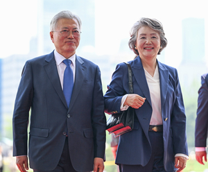 文 “계엄은 韓 퇴행 결정판…민주당 정부, 퇴행 바로잡는 운명”