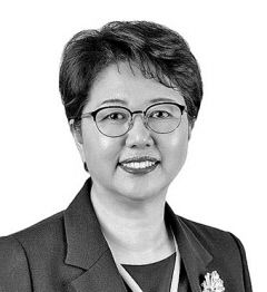 [박혜경의 사람학교] 사람을 배우고, 사람을 세우다