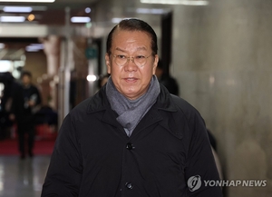 [속보] 권영세 “단일화, 이틀 안에 결론 내야…여론조사는 그대로 진행”