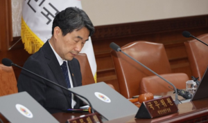 최상목 사퇴 직격탄… ‘경제 외교’ 멈춰선 한국