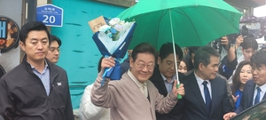 칠곡 방문 이재명 후보, “색깔 보지 말고 제대로 된 일꾼 뽑자, 나라의 주인은 여러분”