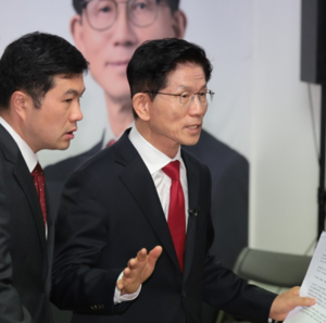김문수“지도부, 무소속 후보를 당 후보로 만들려 온갖 불법 동원”