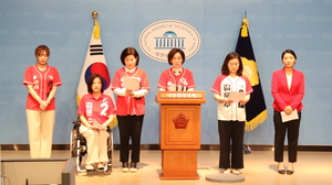 [6·3대선]국민의힘 여성본부, 유시민 작가 성차별적 발언 사과 촉구
