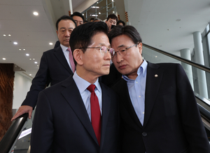 보수 단일화 난항…김문수의 선택은