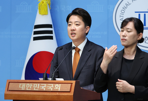 이준석 단일화 선 긋기…“이재명과 1:1 대결장 될 것”