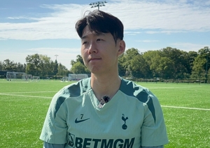 “손흥민 아이 임신…돈 안 주면 폭로” 협박한 남녀 체포