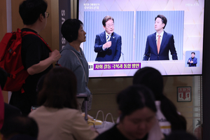 [6·3대선] 2차 TV토론⑥ 기초연금 올려야 vs 재정 한계”…복지·연금 및 호텔경제학 재등장도