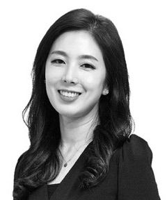[윤성은의 천일영화] 우리 초능력자들의 다정한 인사, '하이파이브'