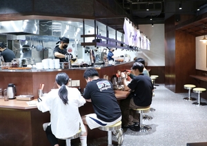 [포토뉴스] 대구 신세계百, 일본식 마제소바 ‘칸다소바’ 오픈