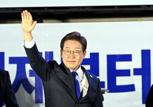 이재명 “민주주의 회복·경제 회복… 사명 반드시 지키겠다”