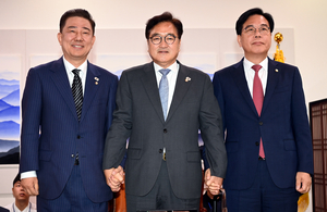 여·야 새 원내지도부, 본회의 26일 열기로…‘법사위원장’ 두고 신경전