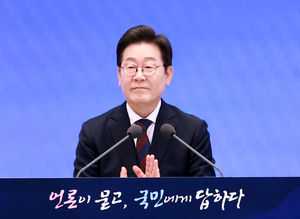 이재명 대통령 의정 갈등에 “2학기 의대생 복귀 방안 모색”