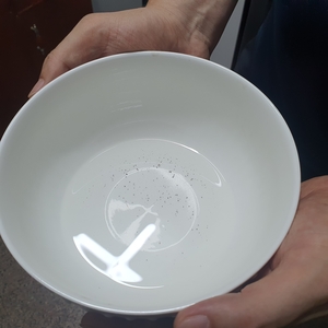 [뉴스後] 수돗물서 발견된 검은 이물질, 대구시 상수도본부 “성분 분석 예정”