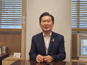 민주당 당 대표 후보 정청래·박찬대, 대구서 득표전 격돌
