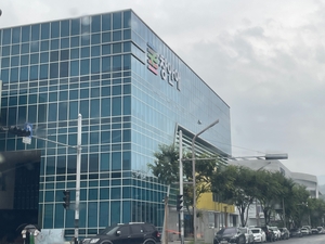 패션硏 떠나간 자리…커튼·블라인드 강자 <주>창안애 신사옥된다
