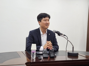 국민의힘 청년최고위원 출마한 우재준 “통합과 혁신으로 위기 극복해야”