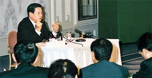 [홍하상의 기업인 열전] <22> 후쿠다 타미오 보고서의 충격