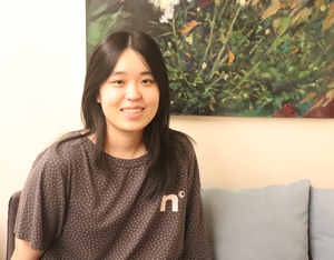[TALK&TALK] 첫 영화로 대상 수상…영화 ‘여름, 아빠’ 김가은 감독 “이야기 만드는 사람 되고 싶어”