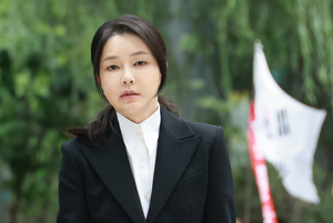  김건희 대면조사 시작…‘도이치’ 의혹부터 신문