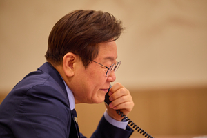 민주, 검찰 개혁 두고 ‘당정 미세 균열’ 감지
