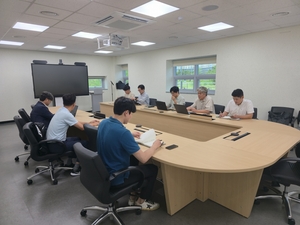 ‘협동로봇’이 정밀가공 품질 실시간 검사한다…DMI·KETI, 스마트공장 기술 ‘맞손’