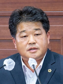 [속보] “건진법사 청탁 의혹” 박창욱 경북도의원 구속영장 기각