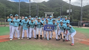 [청도신화랑배 전국사회인야구대회] 창원라움 박상현 감독, 창단 1년 만에 전국대회 우승 “창원 야구의 힘 보여줘”