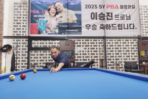 ‘55세’ 프로 첫 우승 이승진 “내 마음대로 됐을 때 희열…당구에 미치는 이유죠”