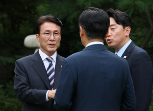 강훈식 “美 구금 국민 석방교섭 마무리 됐다”