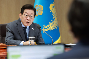 李대통령 “우리 국민·기업 부당한 침해 재발 않아야”…노조 강경발언 눈길