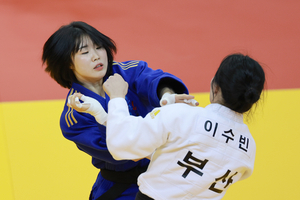 ‘경북의 딸’ 허미미, 전국체전 유도 4연패 쾌거
