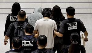 캄보디아 한국인 대학생 사망…대포통장 모집책 20대 브로커 ‘국민참여재판’ 받아