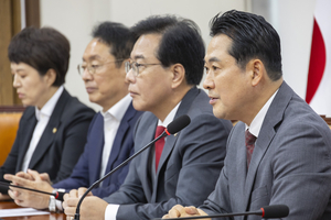 최장 7일 추석 밥상머리에 어떤 이슈 오를까