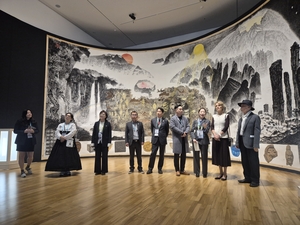 APEC 주요 인사들, 신라 천년의 숨결에 매료… 경주 문화유산 탐방 이어져