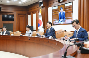 구윤철 “철강산업에 5천700억 지원…산업 고도화한다”