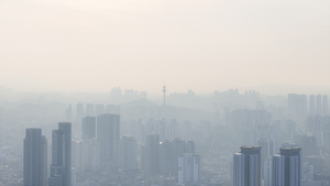 [포토뉴스] 미세먼지 자욱한 대구 도심 