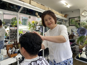 [동네뉴스-우리이웃]앞산 큰골길에서 30년째 미용실 운영 중인 정서희 미용사