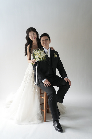 [결혼]김현환·고영숙씨 장남 진우군, 김경봉·나수정씨 장녀 장녀 나현(영남대병원 약사)양